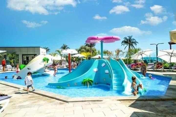 Alezzi Resort Luxury Apartament Prima Linie La Mare Năvodari Eksteriør bilde
